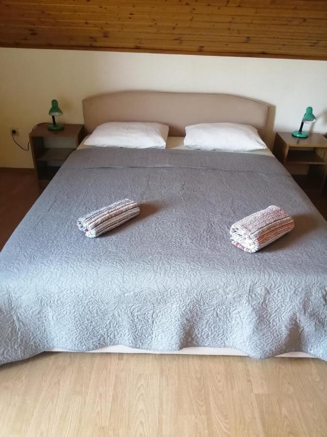 Guesthouse Zafran Smoljanac Exteriör bild