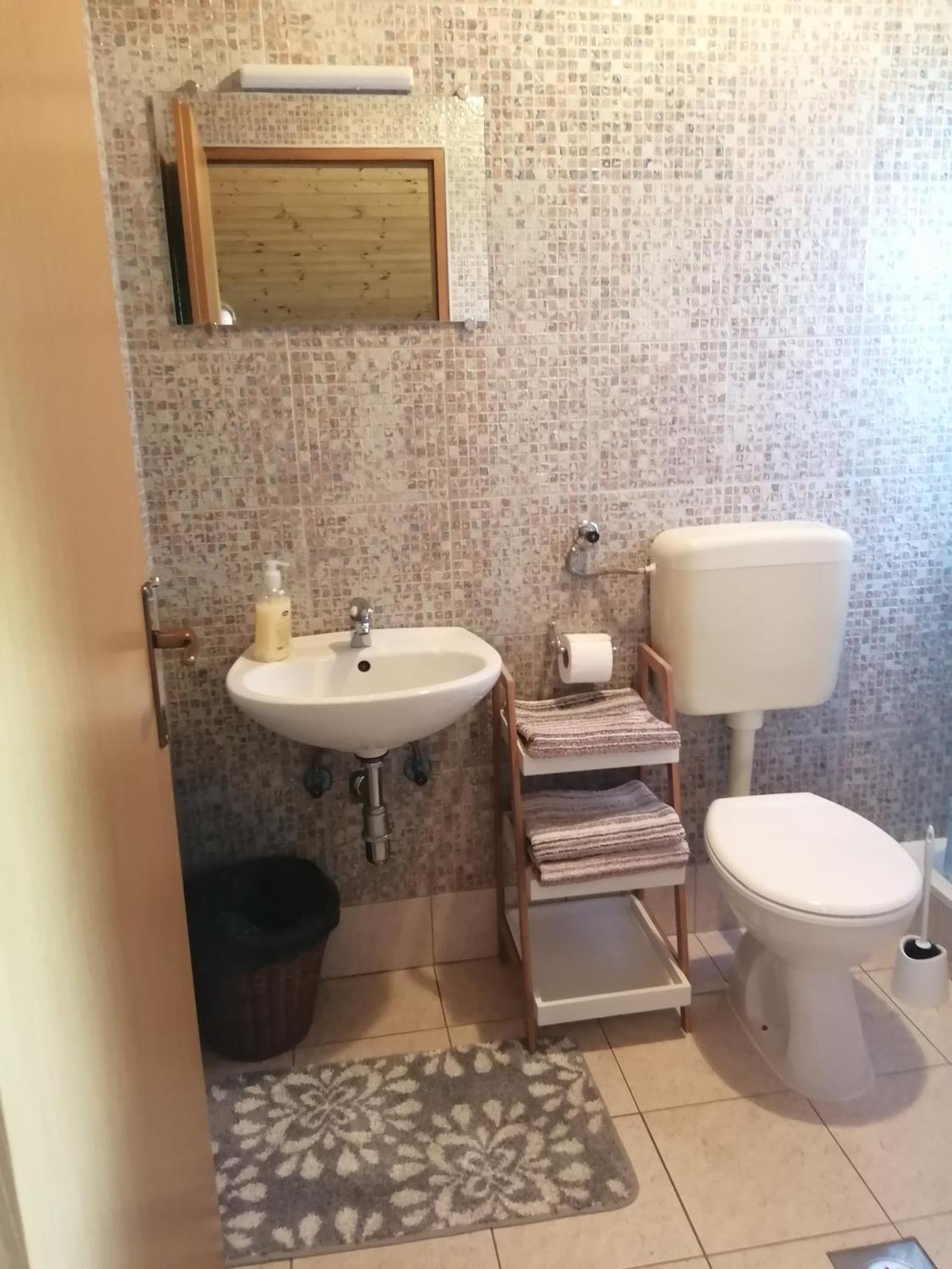 Guesthouse Zafran Smoljanac Rum bild