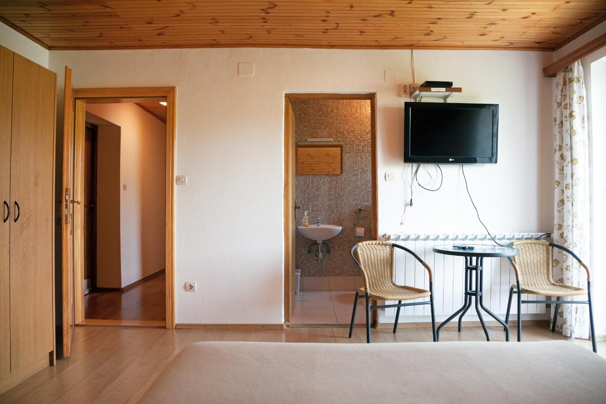 Guesthouse Zafran Smoljanac Rum bild